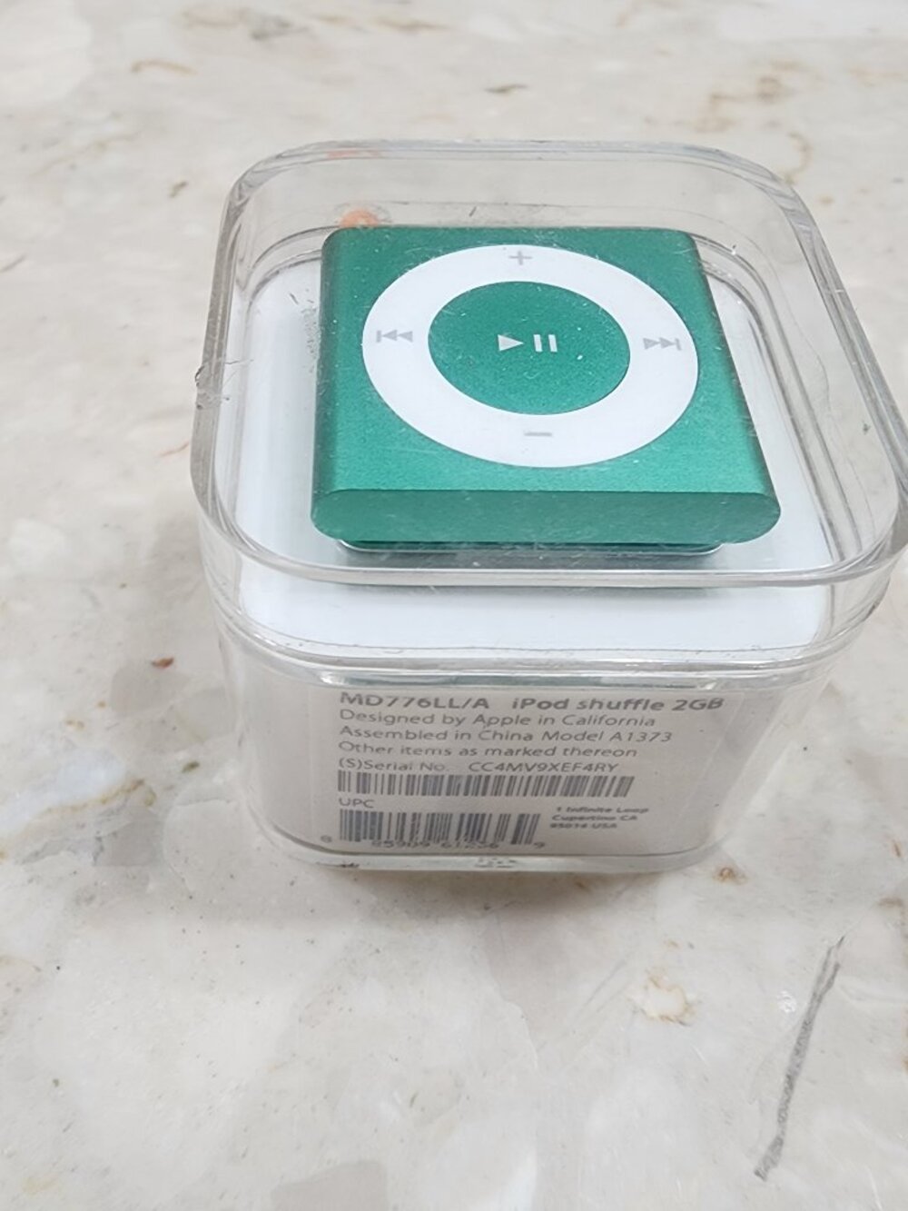 Brand New Sealed Apple iPod shuffle 4th Generation Teal Green (2 GB)